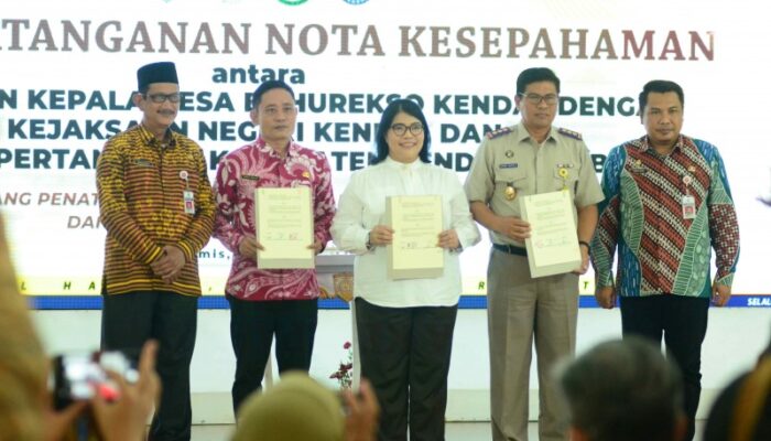 Penandatanganan MOU Kades antara Kejaksaan Negeri dan Kantor Pertanahan Kendal