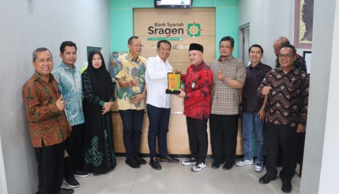 Susun Raperda BPR Syariah, Komisi C Diskusi bersama BPRS Sukowati Sragen
