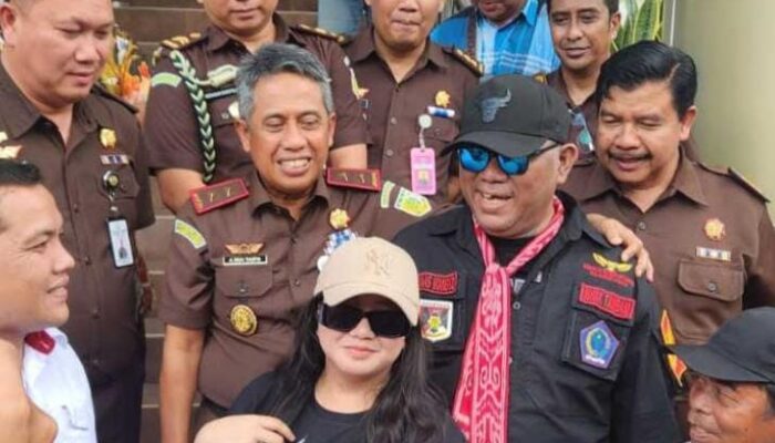 Pasangan Harmonis Jeddi Mokolomban dan Tonaas Wangko Ishak Tambani Berjuang Memberantas Korupsi di Sulawesi Utara