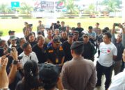 Aksi Unjuk Rasa Damai Aliansi Masyarakat Bersatu Di Depan Polda Sulut dan Kejati Sulut