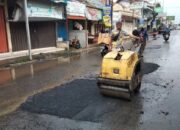 Dampak Hujan Deras dan Beban Berat, DPUPR Kota Pekalongan Percepat Perbaikan Jalan