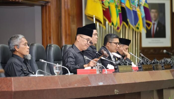 Rapat Paripurna Bahas Raperda RPJMD Jateng 2025–2029