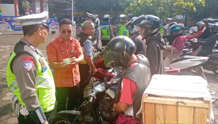 Gandeng Dispenda dan Jasa Raharja, Satlantas Polres Pekalongan Kota Tingkatkan Kesadaran Berlalu Lintas